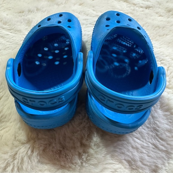 CROCS Kids Bright Blue Sandals - Picture 2 of 4